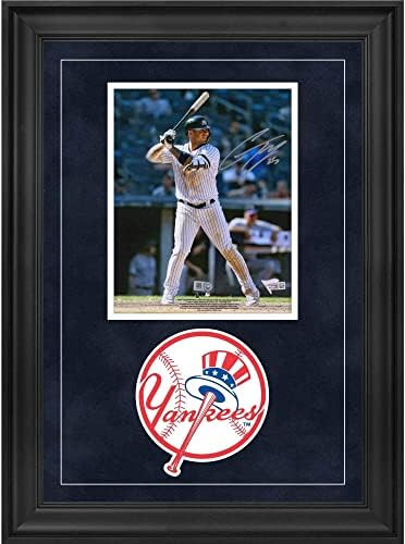 Снимка удар Глейбера Торес на Ню Йорк Янкис в луксозна рамка с автограф 8 x 10 - Снимки на MLB с автограф