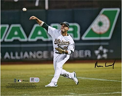 Снимка Рамона Лауреано Оукланд Атлетикс с автограф за хвърляне 8 x 10 - Снимки на MLB с автограф